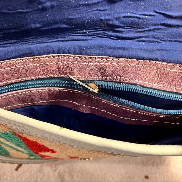 One of a kind. Hand made women’s leather kilim bag. - Picture 4 of 8